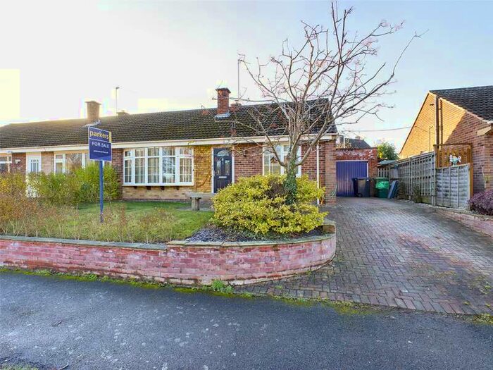 Houses for sale & to rent in RG7 3RL, Windmill Road, Mortimer Reading