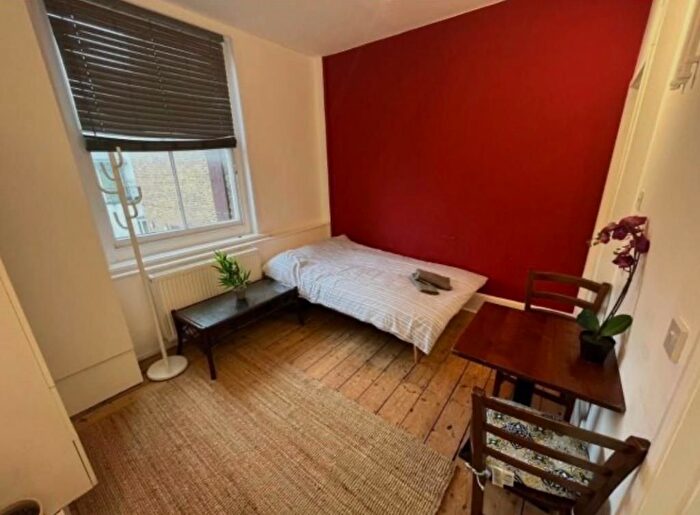 Studio To Rent In Upper Street, Islington, London, N1