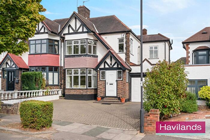 4 Bedroom Semi-Detached House For Sale In Minchenden Crescent, London, N14