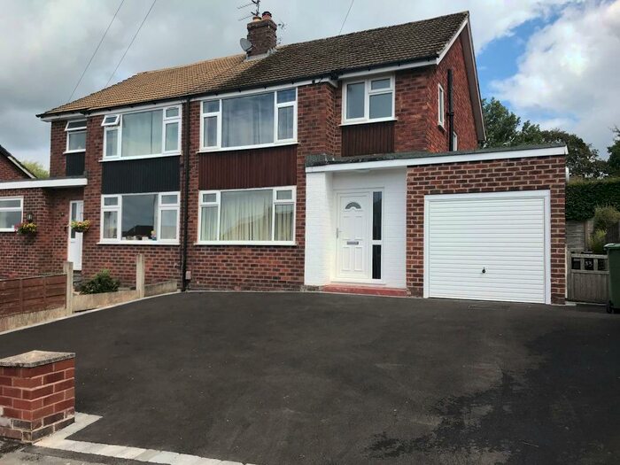 3 Bedroom Detached House To Rent In Grasmere Crescent, Stockport, SK6