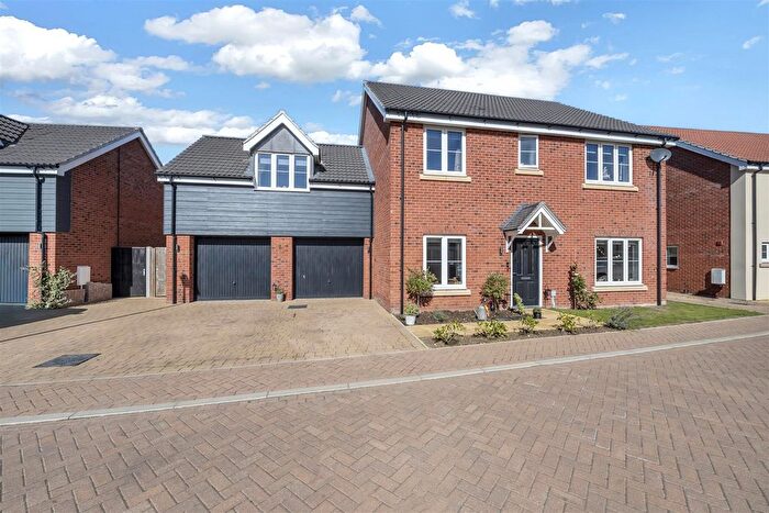 5 Bedroom Detached House For Sale In Pyes Close, Walsham Le-Willows, Bury St. Edmunds, IP31