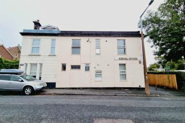 1 Bedroom Studio To Rent In Studio To Rent In Church Street, Gornal Wood, Dudley, DY3