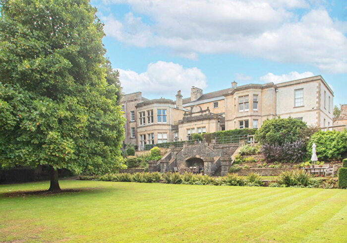2 Bedroom Town House For Sale In The Chipping, Tetbury, GL8