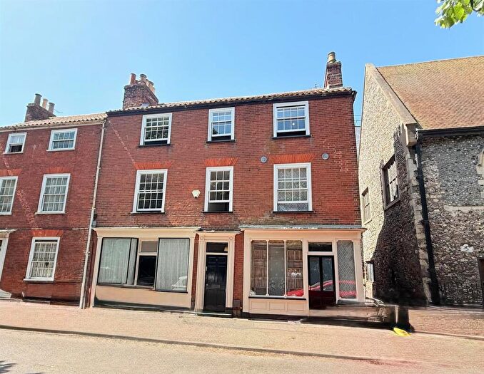 5 Bedroom Terraced House For Sale In Tolhouse Street, Great Yarmouth, NR30