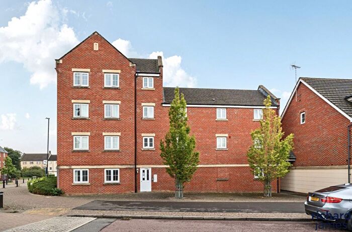 2 Bedroom Flat For Sale In Thursday Street, Swindon, SN25