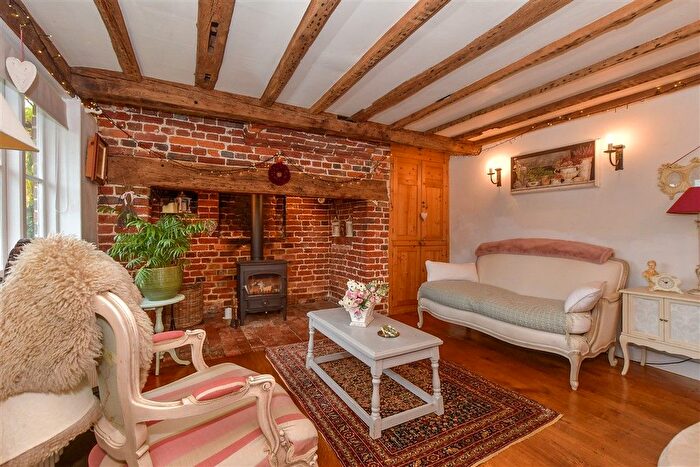 2 Bedroom Semi-Detached House For Sale In Regent Street, Rolvenden, Kent, TN17