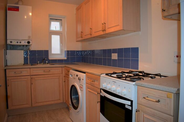 1 Bedroom Flat To Rent In Sinclair Road, Chingford, London, E4