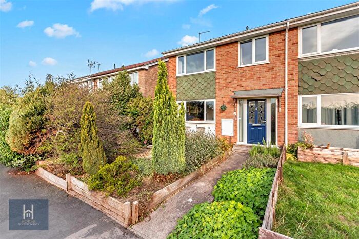 3 Bedroom End Of Terrace House For Sale In Cherington, Yate, BS37