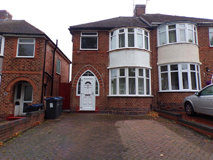 3 Bedroom House To Rent In Bryn Arden Road, Sheldon, B26