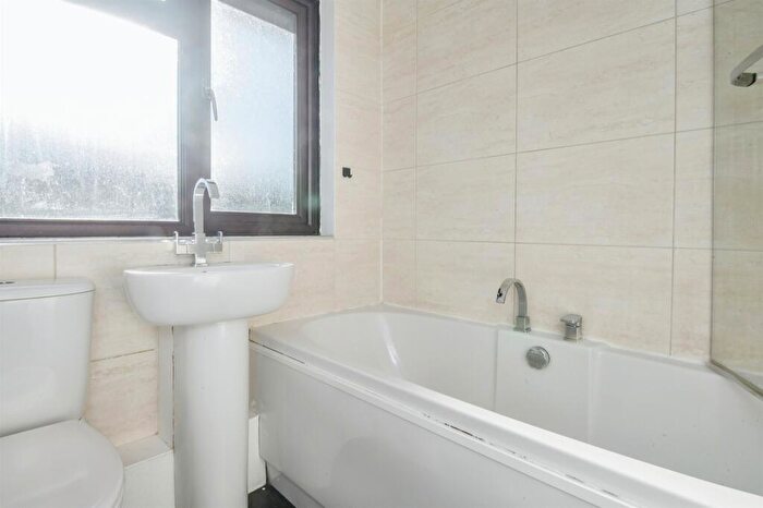 2 Bedroom End Of Terrace House For Sale In Bridle Road, Hereford, HR4
