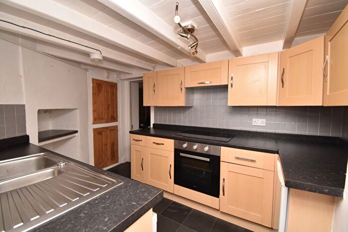 4 Bedroom Semi-Detached House To Rent In Kernick Road, Penryn, TR10