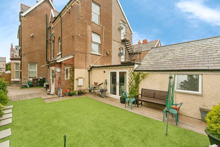 1 Bedroom Flat For Sale In Mostyn Road, Colwyn Bay, Conwy, LL29