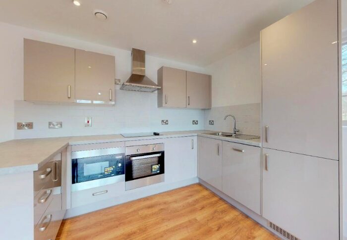 1 Bedroom Flat To Rent In Darbyshire Road, Aldershot, GU11