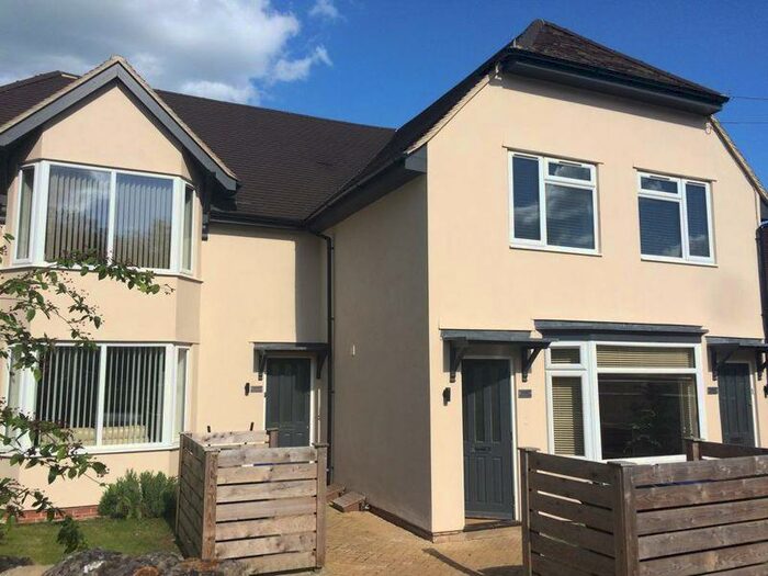 2 Bedroom Apartment To Rent In Woodstock Road East, Kidlington, OX5