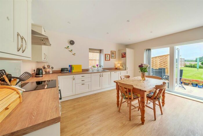 3 Bedroom Detached Bungalow For Sale In Knighton Lane, Broadmayne, Dorchester, DT2