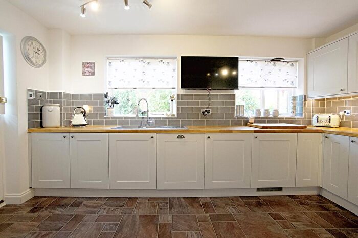 4 Bedroom Detached House For Sale In Ford Lane | Roxton | Beds | | Over Sq Ft, MK44