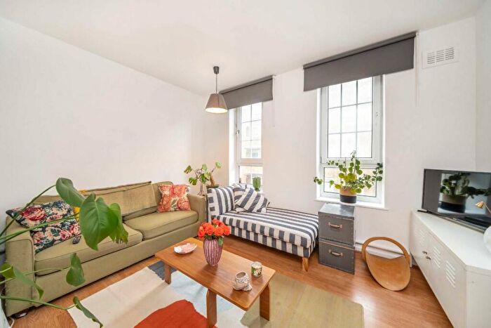 4 Bedroom Flat For Sale In Watts Street, Wapping, E1W