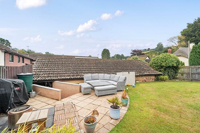 3 Bedroom Barn Conversion For Sale In Rocombe Court, Stokeinteignhead, TQ12