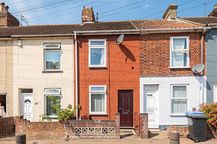2 Bedroom Terraced House For Sale In Raglan Street, Lowestoft, NR32