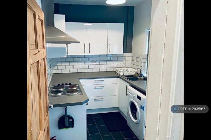2 Bedroom Terraced House To Rent In King Street, Failsworth, Manchester, M35