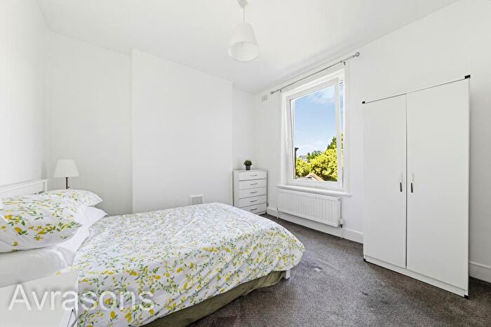 2 Bedroom Flat To Rent In Sudbourne Road, Brixton, SW2