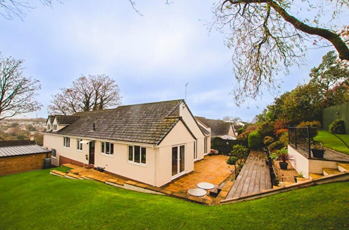4 Bedroom Detached Bungalow For Sale In Barons Meadow, Bodmin, PL31