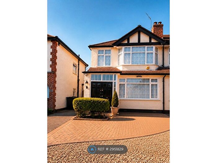 3 Bedroom Semi Detached House To Rent In Gander Green Lane, Sutton, SM3