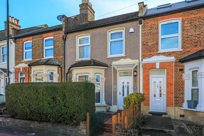 3 Bedroom Terraced House For Sale In Glenfarg Road, Catford, London, SE6