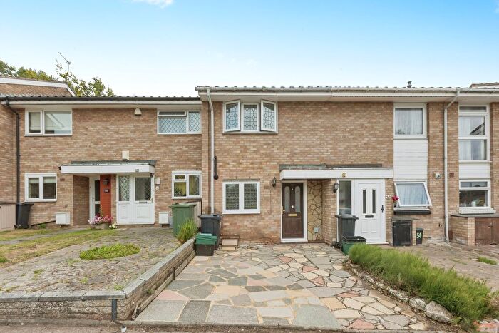 2 Bedroom Terraced House For Sale In Dyke Drive, Orpington, BR5