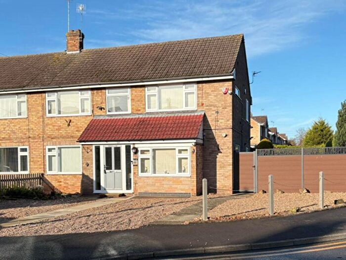 4 Bedroom Semi Detached House For Sale In Clumber Drive, Radcliffe-On-Trent, Nottingham, NG12