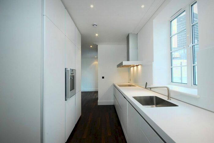 2 Bedroom Flat To Rent In Palace Street, St James's Park, London, SW1E