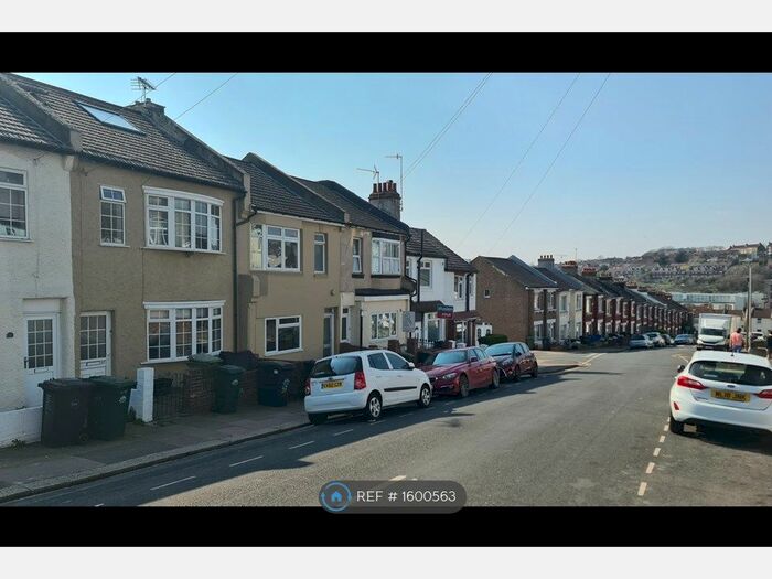 6 Bedroom Terraced House To Rent In Milner Road, Brighton, BN2