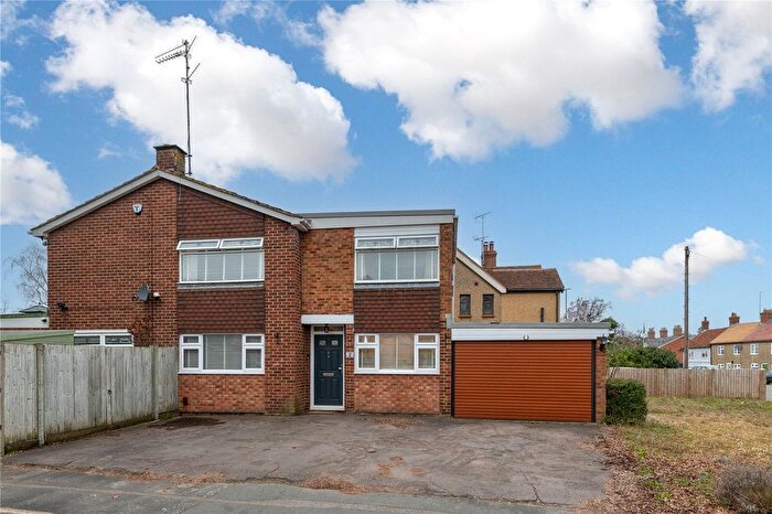 5 Bedroom Detached House For Sale In St Margarets Close, Newport Pagnell, Buckinghamshire, MK16