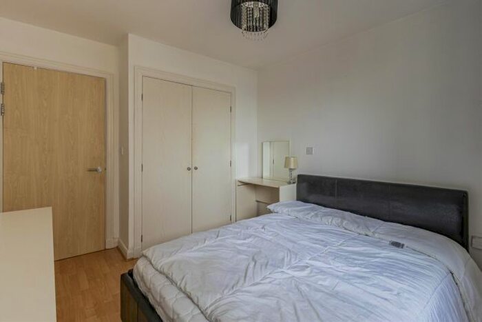 1 Bedroom Flat To Rent In Churchill Way, Cardiff, CF10