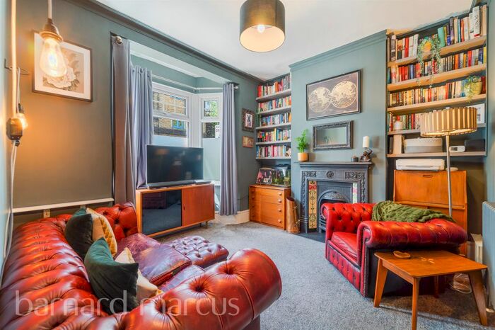 3 Bedroom Property To Rent In Acton Lane, London, W4