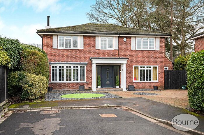 6 Bedroom Detached House For Sale In East Gardens, Woking, Surrey, GU22