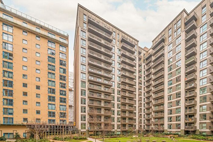 Studio To Rent In Eden Place, Royal Eden Docks, E16
