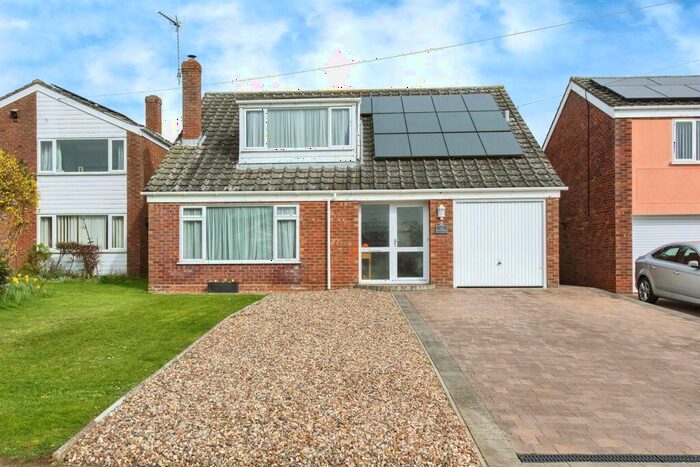 4 Bedroom Detached House For Sale In Forest Road, Onehouse, Stowmarket, IP14