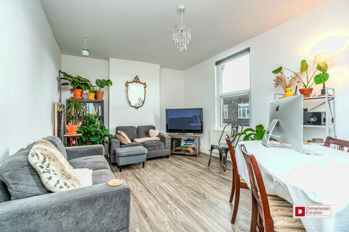 3 Bedroom Maisonette To Rent In Homerton High Street, Homerton, Hackney, London, E9