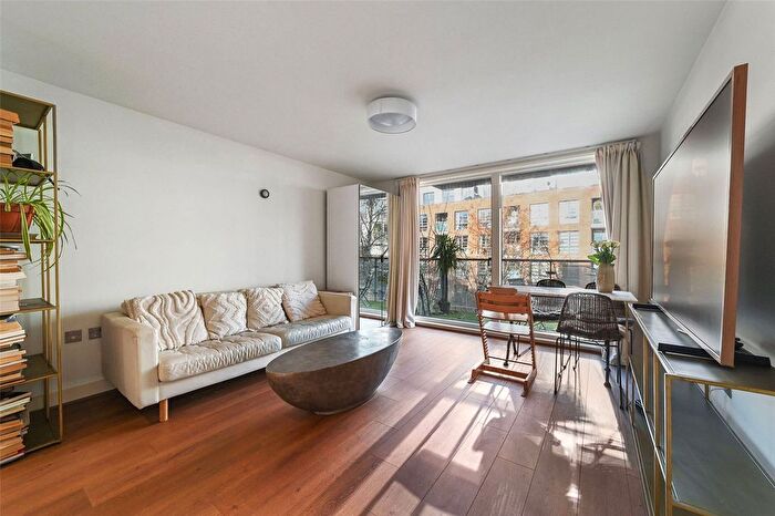 2 Bedroom Flat For Sale In Kleine Wharf, Orsman Road, London, N1