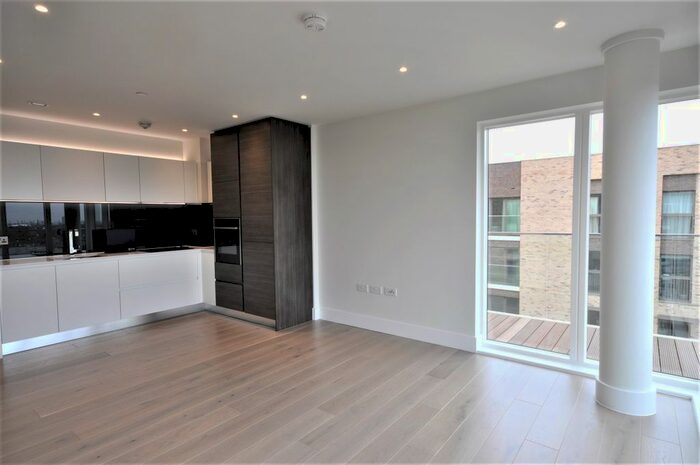 1 Bedroom Flat To Rent In Hopgood Tower, Kidbrooke Village, SE3