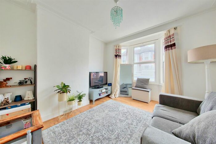 1 Bedroom Flat To Rent In Thorndean Street, London, SW18