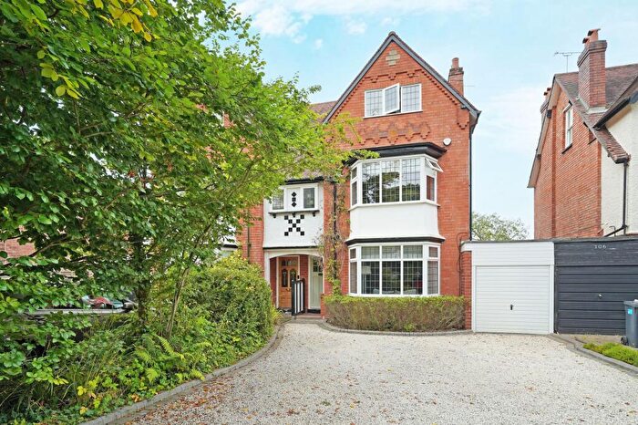 5 Bedroom Semi-Detached House For Sale In Kineton Green Road, Solihull, B92