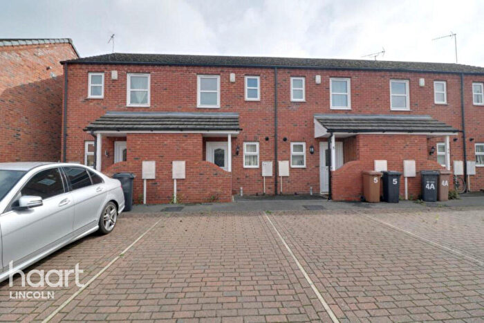 2 Bedroom Terraced House For Sale In Park Lane, Lincoln, LN5