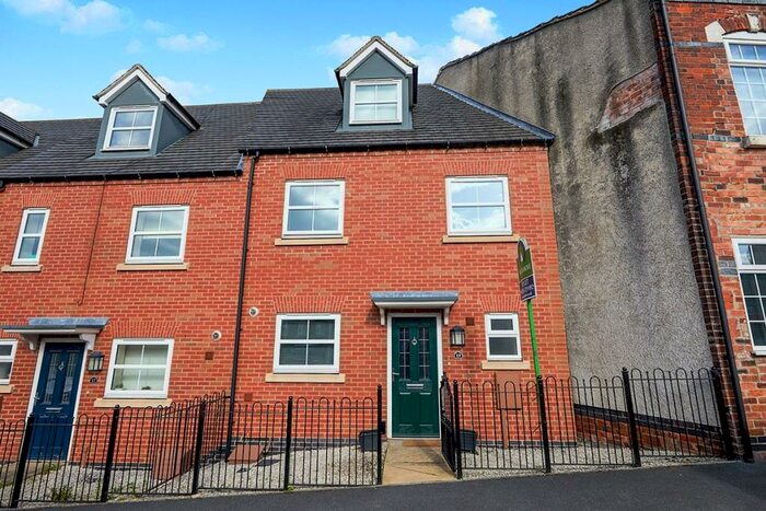 3 Bedroom House To Rent In Crown Mews Mount Pleasant Road, Castle Gresley, Swadlincote, Derbyshire, DE11