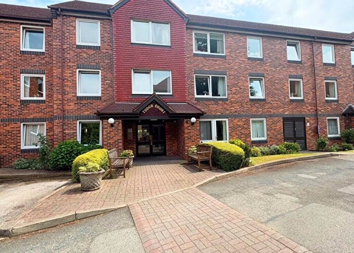 1 Bedroom Flat For Sale In Midland Drive, Sutton Coldfield, B72