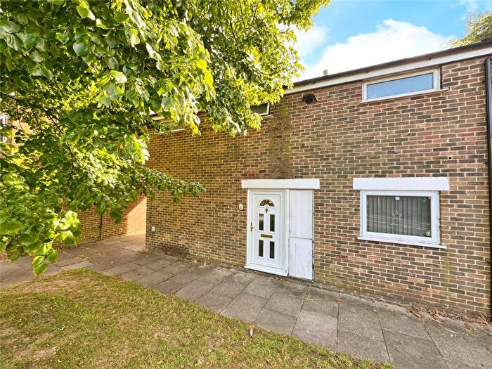 4 Bedroom Semi-Detached House For Sale In Wistaria Court, Andover, Hampshire, SP10