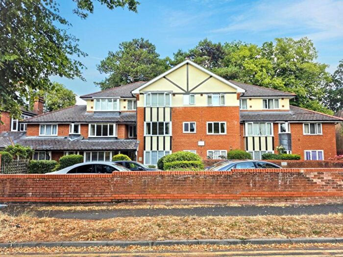 1 Bedroom End Of Terrace House For Sale In Flat Sheringham Court, East Road, Maidenhead, Berkshire, SL6