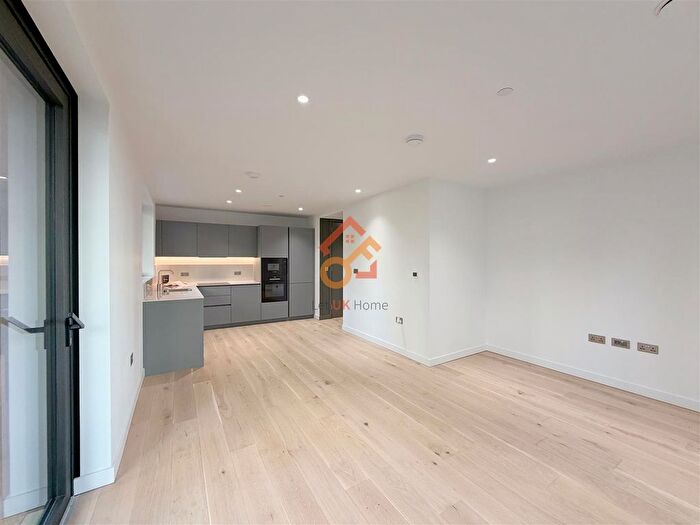 1 Bedroom Flat To Rent In Northam Tower, Mabyn Lane, London, SE10