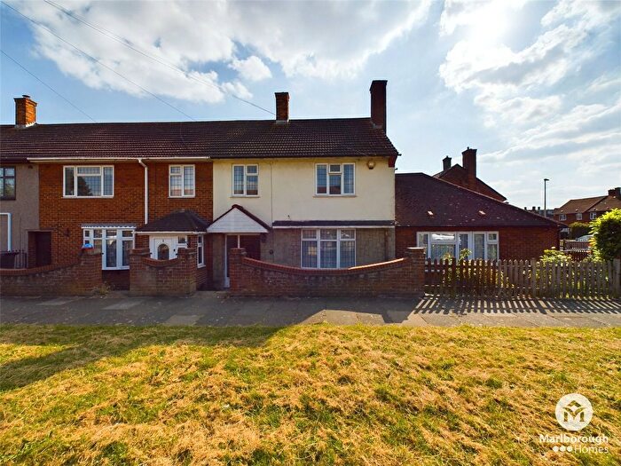 3 Bedroom Property To Rent In Manford Cross, Hainault, Ilford, Essex, IG7